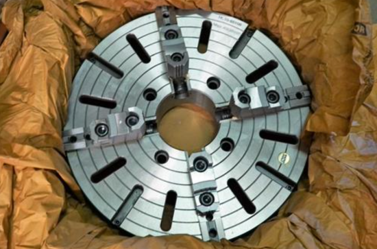 Rapidhold 25" 4-Jaw Semi-Steel Lathe Chuck. Plain Back. 2pc Reversible Jaws - Cardon Tools