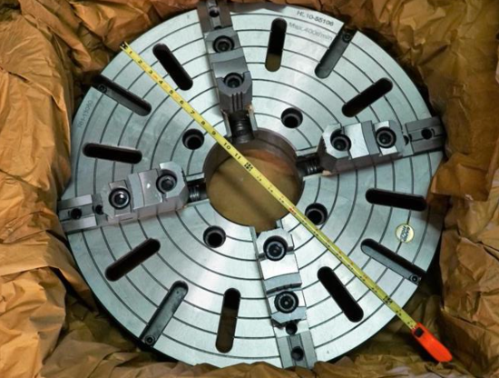 Rapidhold 25" 4-Jaw Semi-Steel Lathe Chuck. Plain Back. 2pc Reversible Jaws - Cardon Tools