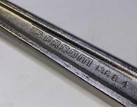 New Old Stock 24" FACOM Made in France 136B.4 3-5" Chain Wrench Grips in BOTH Directions - Cardon Tools