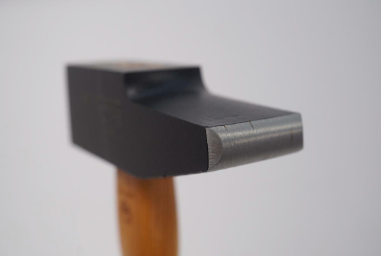 Beautiful  FACOM Machinists Toolmakers Engineers 585g Cross Pein Hammer. 200H.32 - Cardon Tools