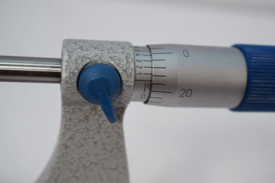 Moore & Wright 3-4"  Micrometer. .0001" Grad. Carbide Faces c/w Standard - Cardon Tools