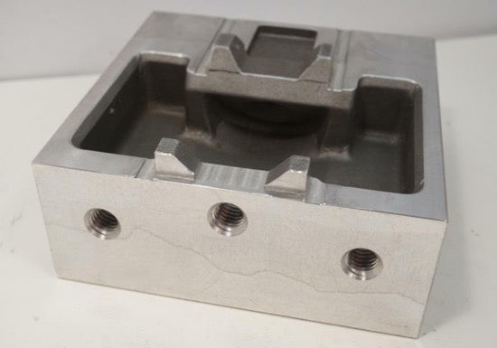 Kurt Milling Machine Vise 5-1/2" x 5-3/4" Aluminum Moveable Jaw. DL600ALMOV - Cardon Tools